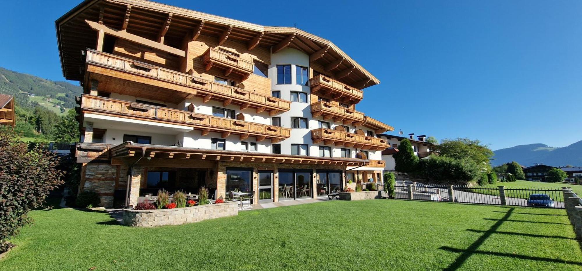 Hotel Garni Romantik Fügen Exterior foto